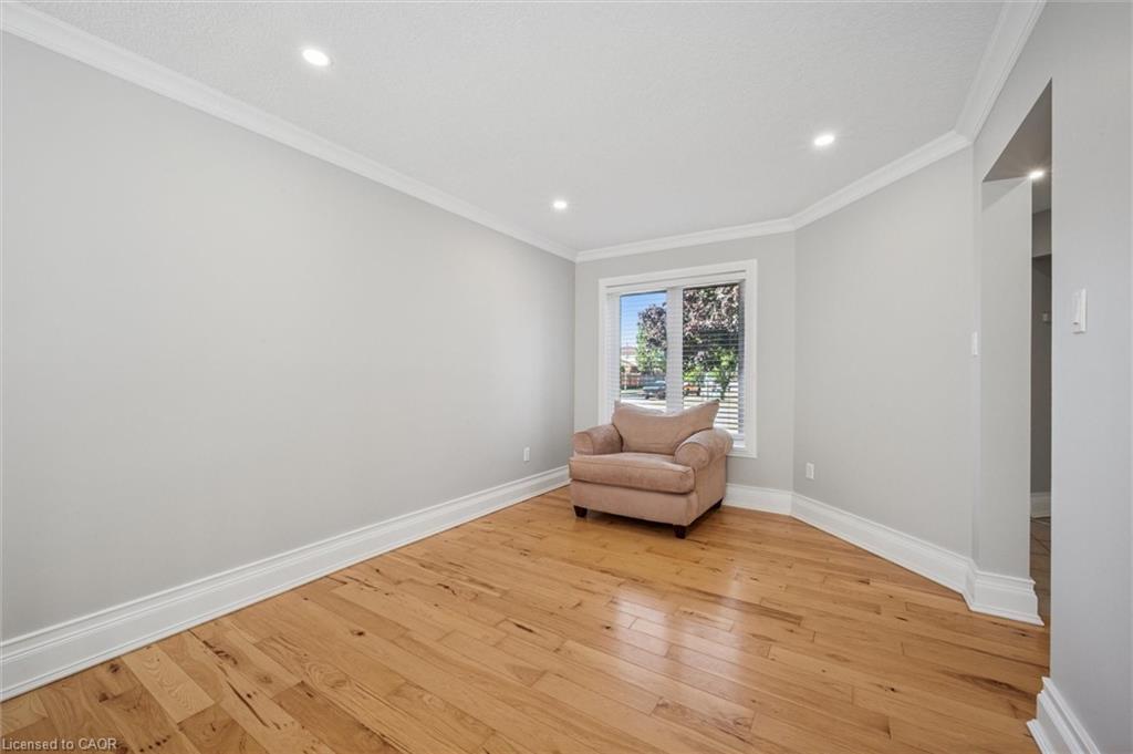 55 Enfield Drive, Cambridge, ON - Indoor