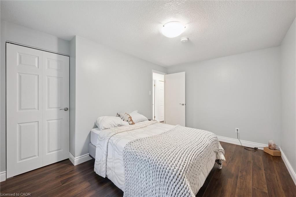 357 Grangewood Drive, Waterloo, ON - Indoor Photo Showing Bedroom