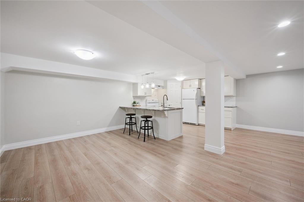 357 Grangewood Drive, Waterloo, ON - Indoor