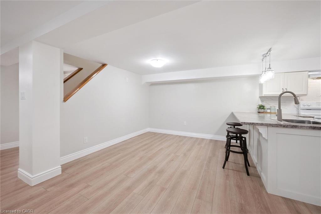 357 Grangewood Drive, Waterloo, ON - Indoor Photo Showing Other Room