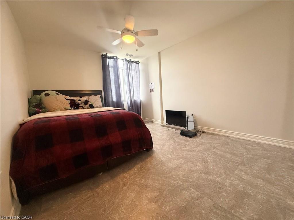 1903-301 Frances Avenue, Hamilton, ON - Indoor Photo Showing Bedroom