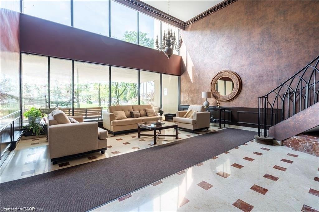 1903-301 Frances Avenue, Hamilton, ON - Indoor