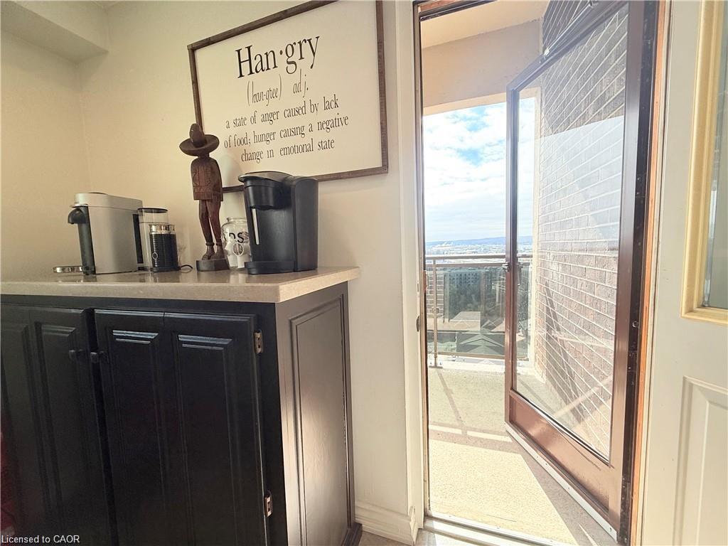 1903-301 Frances Avenue, Hamilton, ON - Indoor