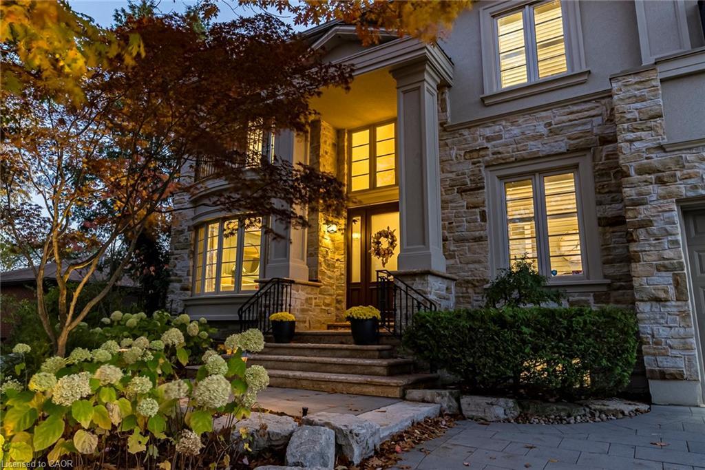 172 Boxley Road, Burlington, ON - Outdoor With Facade