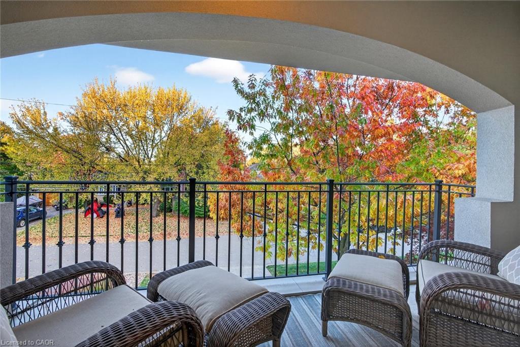 172 Boxley Road, Burlington, ON - Outdoor With Balcony With Exterior
