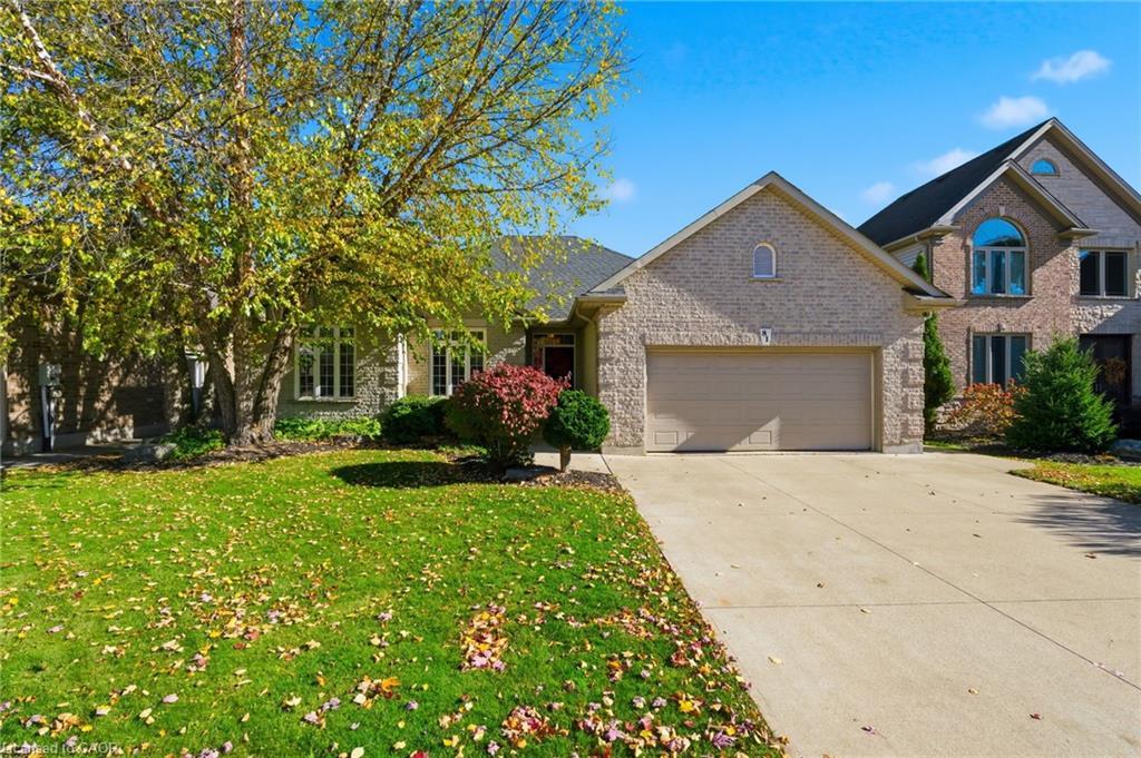 81 Timber Creek Crescent, Fonthill, ON - Outdoor With Facade
