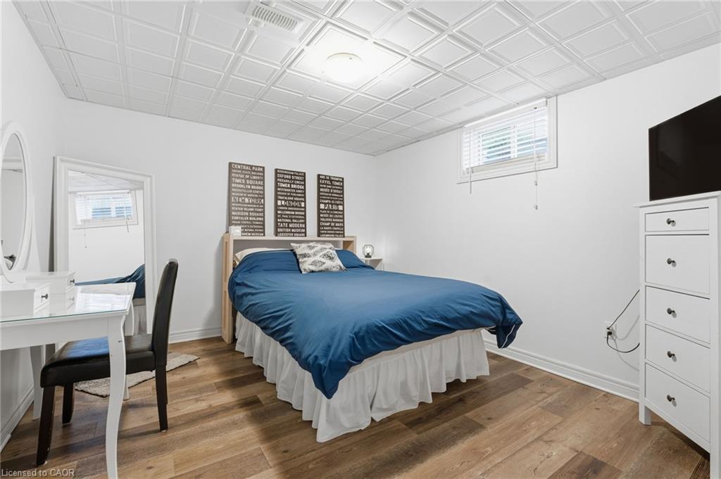 81 Timber Creek Crescent, Fonthill, ON - Indoor Photo Showing Bedroom