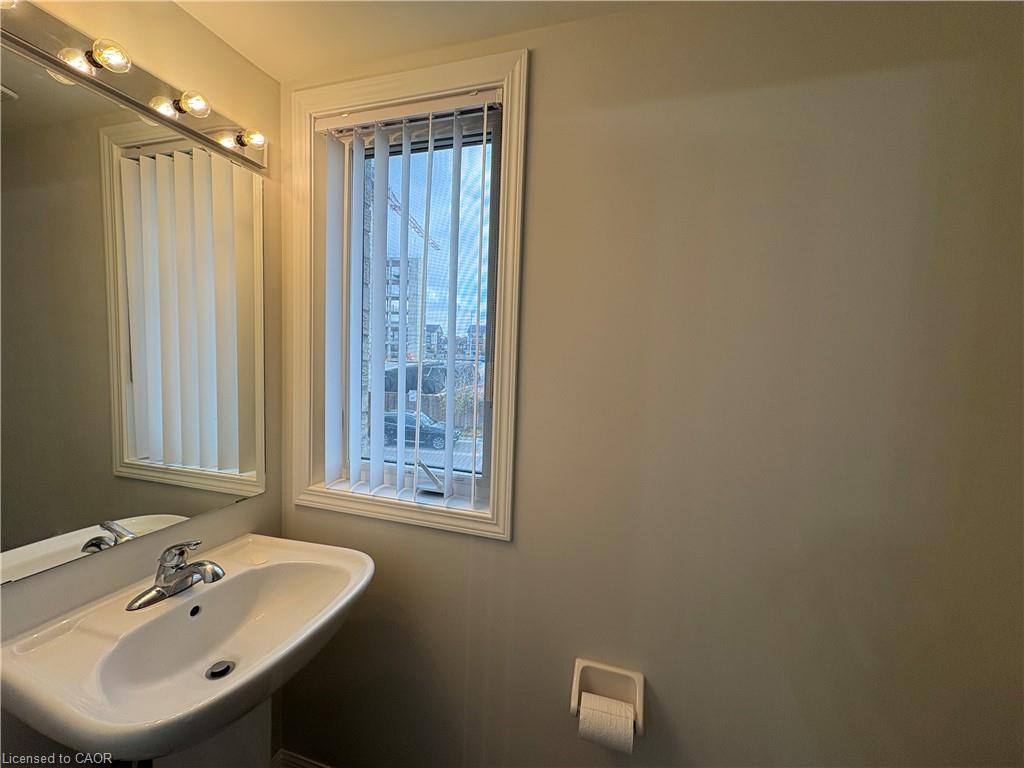 157-1 Beckenrose Court, Brampton, ON - Indoor Photo Showing Bathroom
