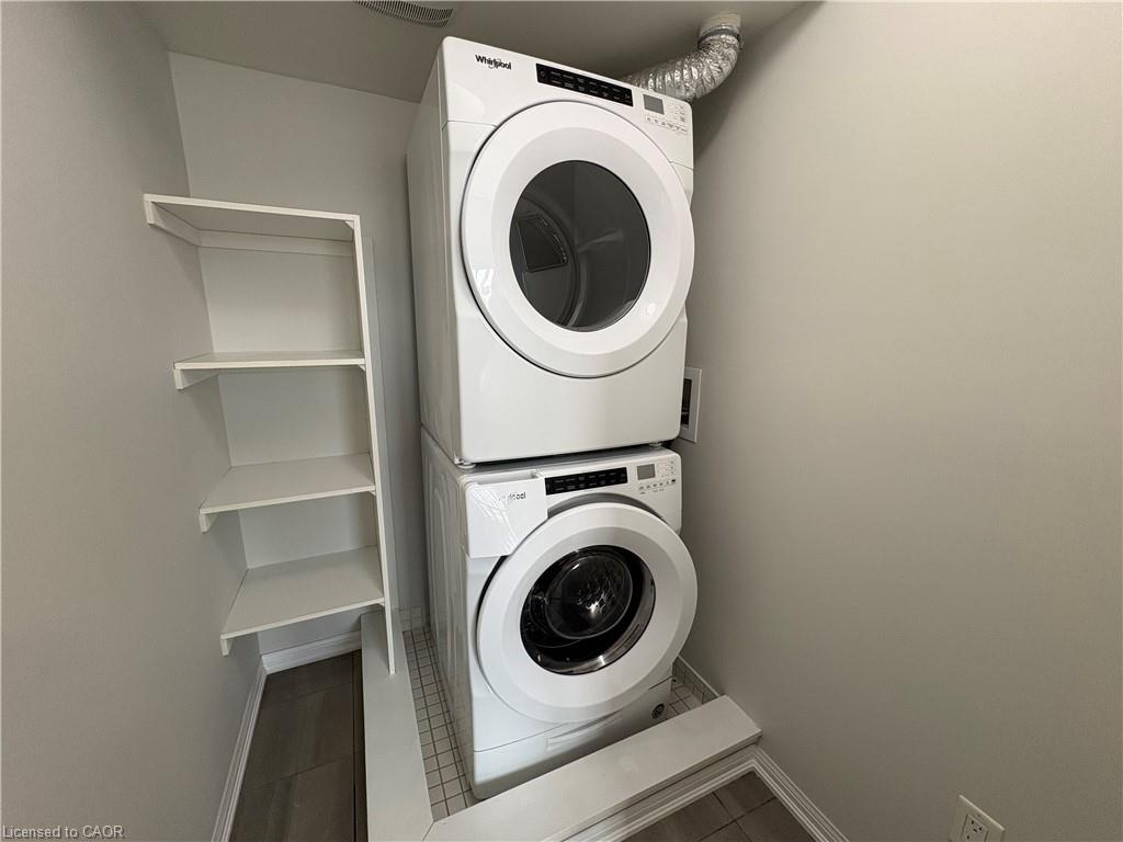 157-1 Beckenrose Court, Brampton, ON - Indoor Photo Showing Laundry Room