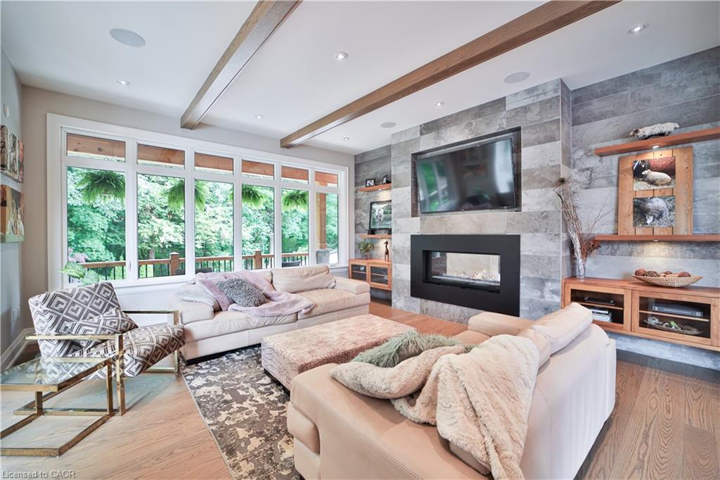 298 Shoreview Road, Burlington, ON - Indoor Photo Showing Living Room With Fireplace