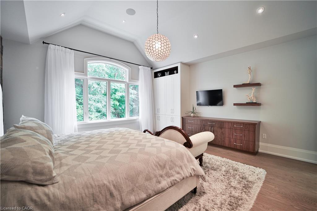 298 Shoreview Road, Burlington, ON - Indoor Photo Showing Bedroom
