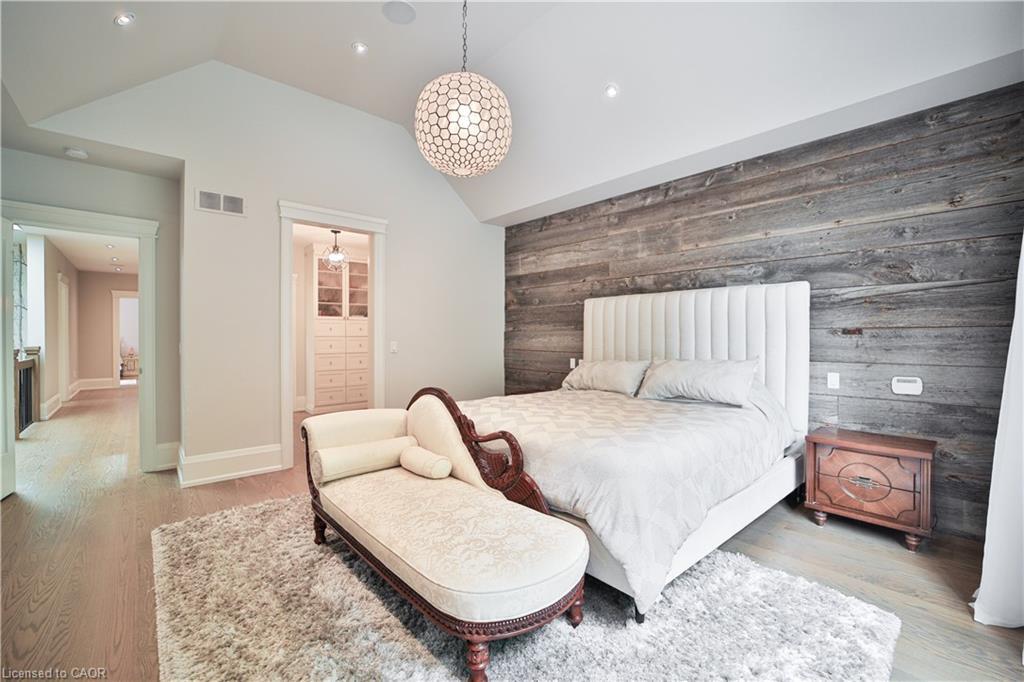 298 Shoreview Road, Burlington, ON - Indoor Photo Showing Bedroom