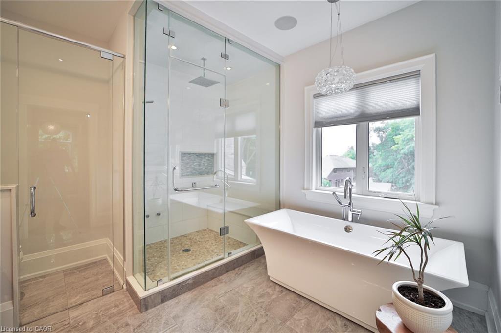 298 Shoreview Road, Burlington, ON - Indoor Photo Showing Bathroom