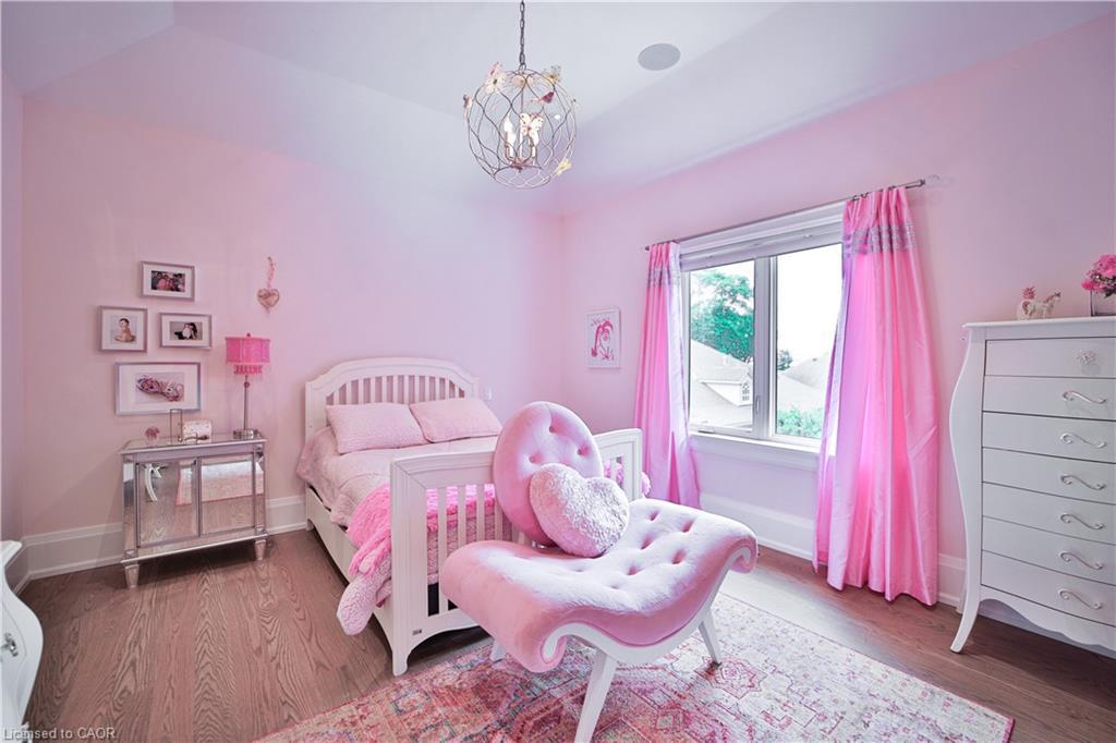 298 Shoreview Road, Burlington, ON - Indoor Photo Showing Bedroom