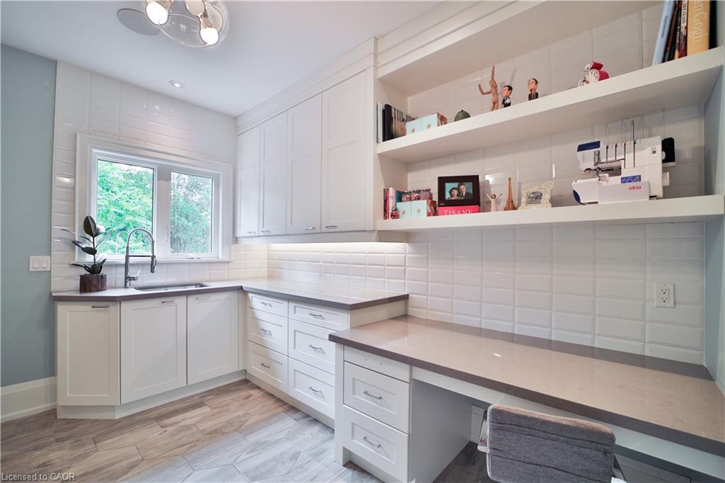 298 Shoreview Road, Burlington, ON - Indoor Photo Showing Kitchen