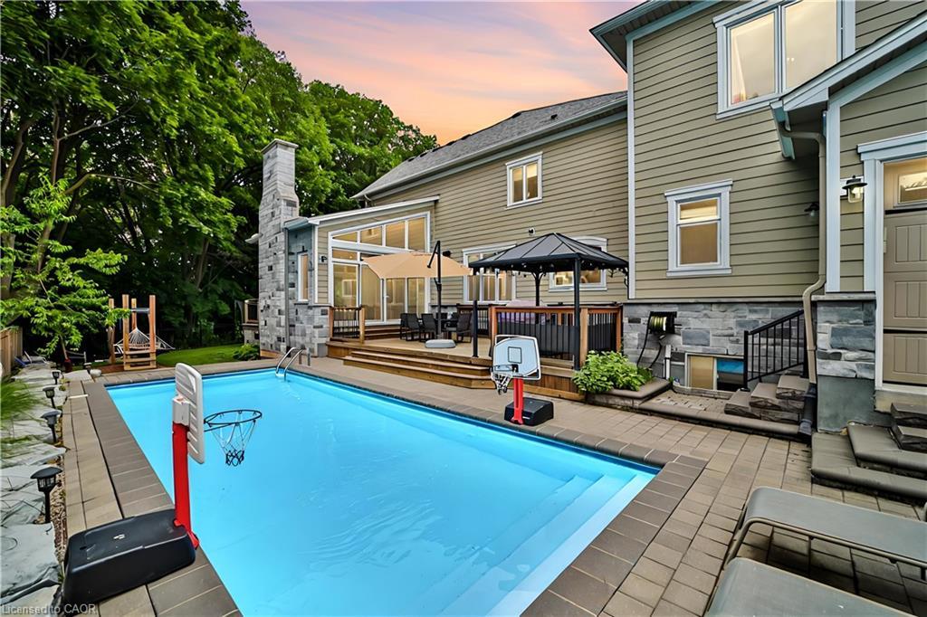 298 Shoreview Road, Burlington, ON - Outdoor With In Ground Pool With Exterior