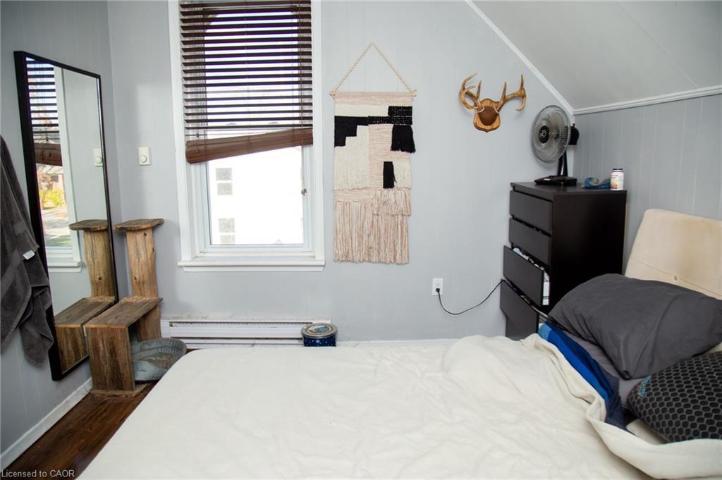 2016 Park Street, Port Dover, ON - Indoor Photo Showing Bedroom