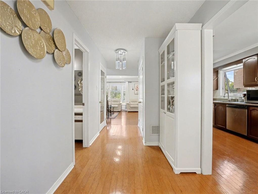 635 Rexford Drive, Hamilton, ON - Indoor