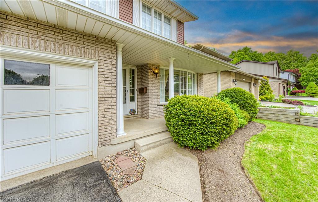 65 Trailview Drive, Kitchener, ON - Outdoor With Deck Patio Veranda