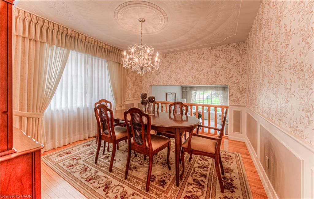 65 Trailview Drive, Kitchener, ON - Indoor Photo Showing Dining Room