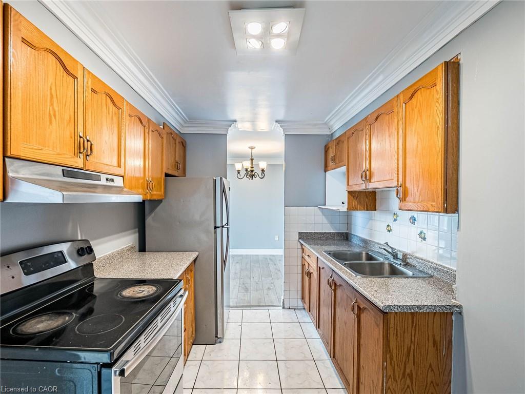 1907-2645 Kipling Avenue, Toronto, ON - Indoor Photo Showing Kitchen With Double Sink