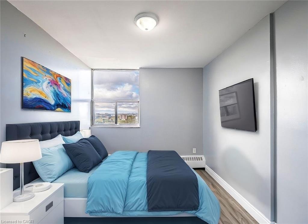 1907-2645 Kipling Avenue, Toronto, ON - Indoor Photo Showing Bedroom