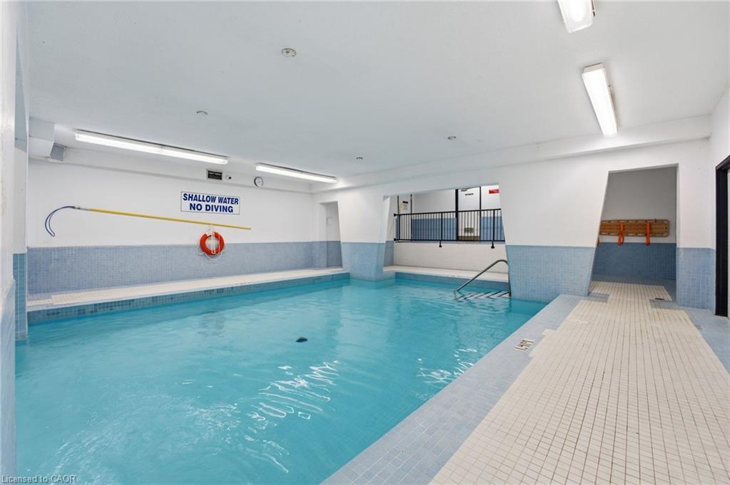 101-975 Warwick Court, Burlington, ON - Indoor Photo Showing Other Room With In Ground Pool