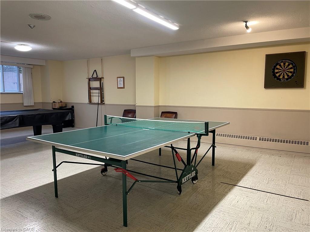 101-975 Warwick Court, Burlington, ON - Indoor Photo Showing Other Room