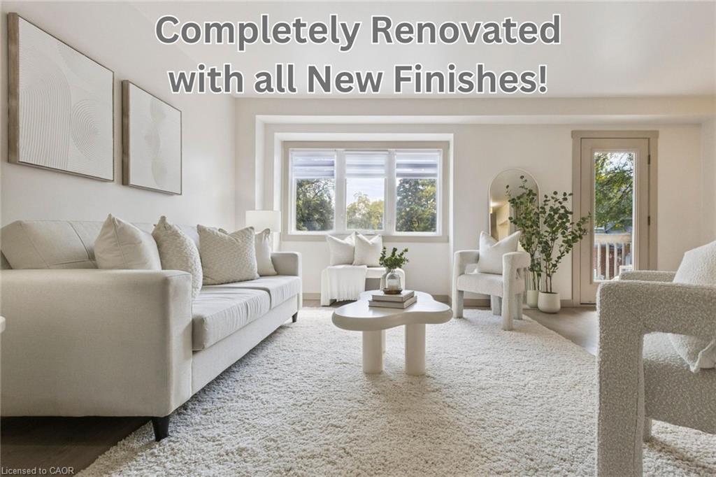 27-89 Woolwich Street, Waterloo, ON - Indoor Photo Showing Living Room