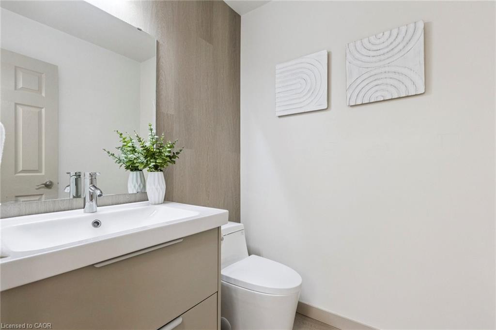 27-89 Woolwich Street, Waterloo, ON - Indoor Photo Showing Bathroom