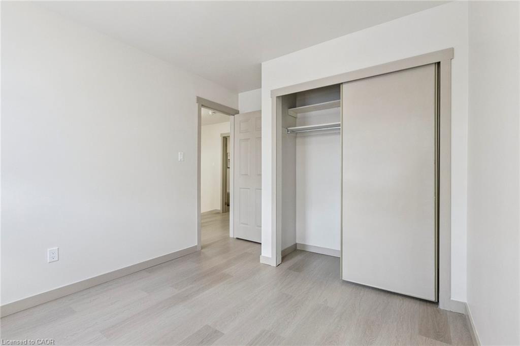 27-89 Woolwich Street, Waterloo, ON - Indoor Photo Showing Other Room