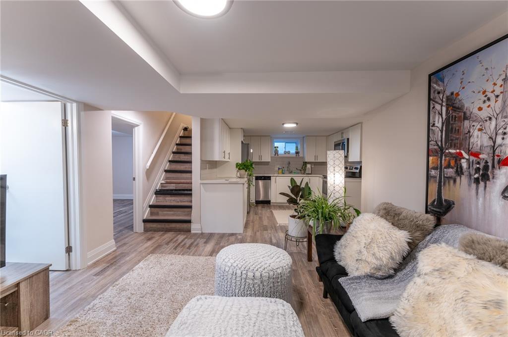 Lower-77 West 4Th Street, Hamilton, ON - Indoor