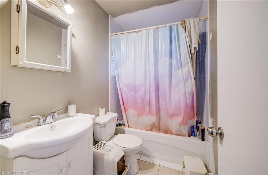 263 Highland Road W, Kitchener, ON