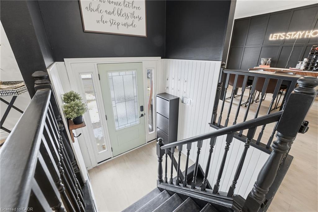 104 Cindy Avenue, Cambridge, ON - Indoor Photo Showing Other Room