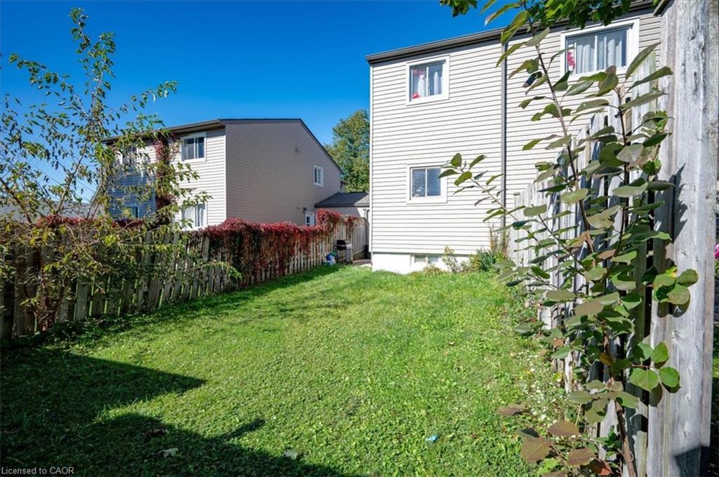 168 Silver Aspen Crescent, Kitchener, ON - Outdoor