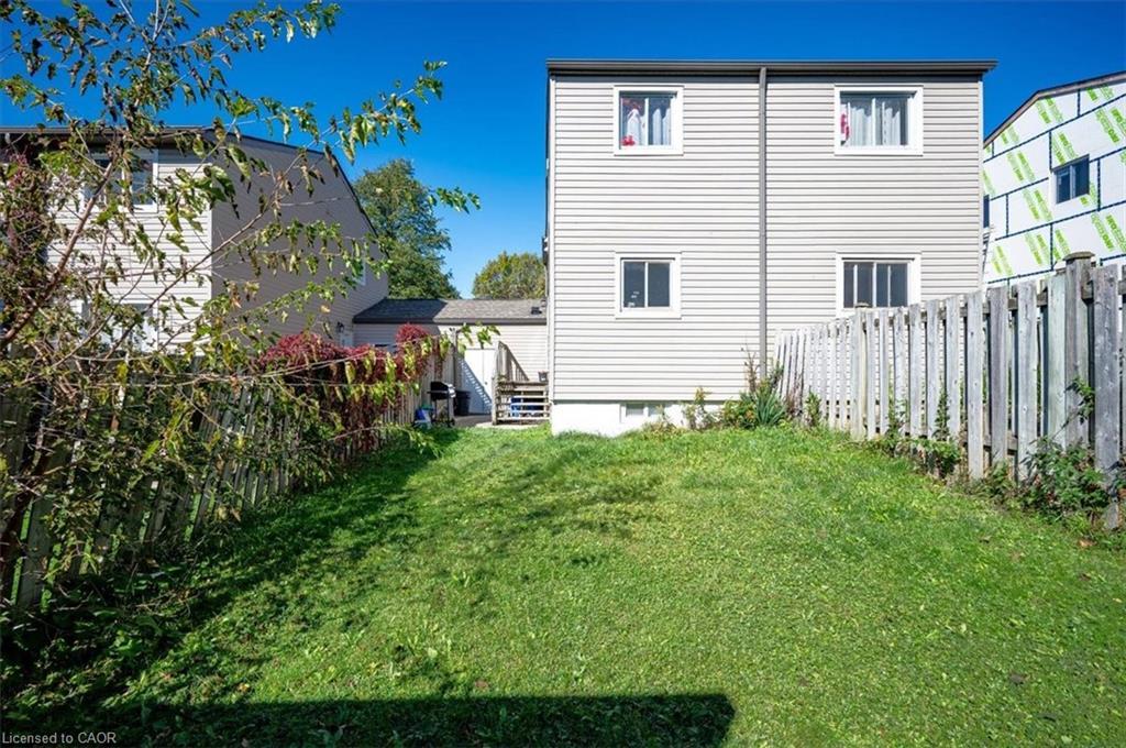 168 Silver Aspen Crescent, Kitchener, ON - Outdoor