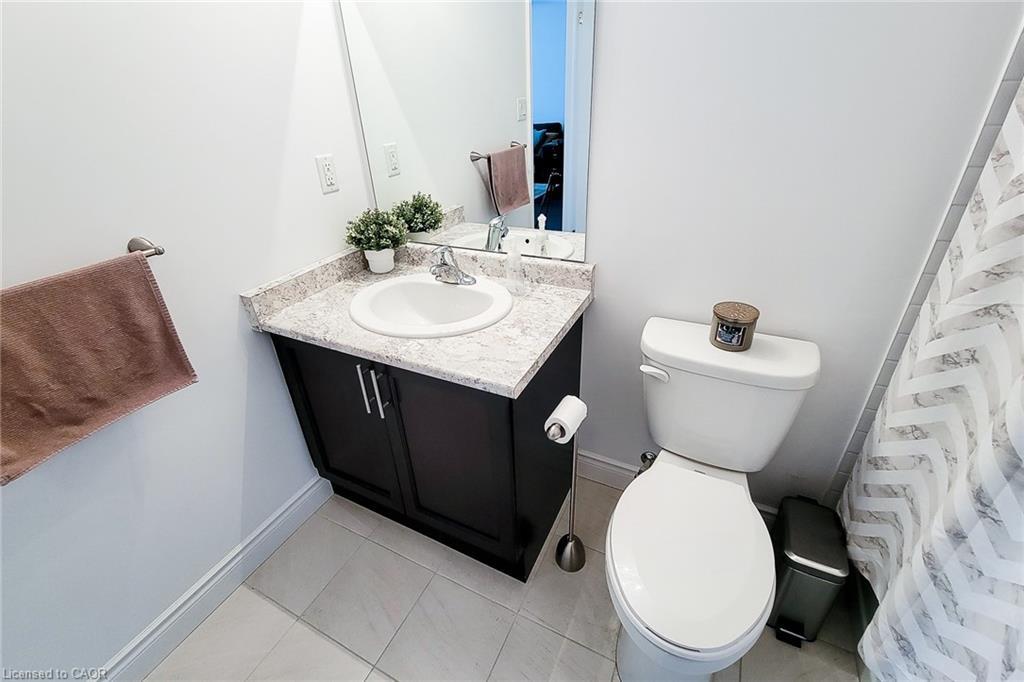 638-125 Shoreview Place, Stoney Creek, ON - Indoor Photo Showing Bathroom