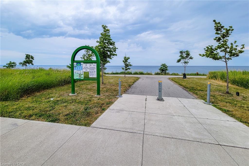 638-125 Shoreview Place, Stoney Creek, ON - Outdoor With View