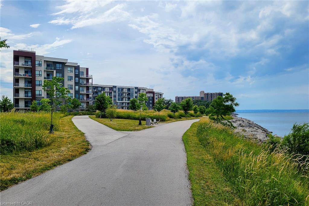 638-125 Shoreview Place, Stoney Creek, ON - Outdoor With Body Of Water