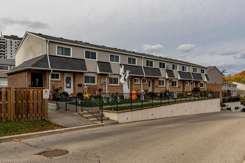 43-2050 Upper Middle Road, Burlington, ON - Outdoor With Facade