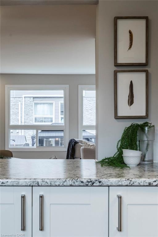 43-2050 Upper Middle Road, Burlington, ON - Indoor Photo Showing Kitchen