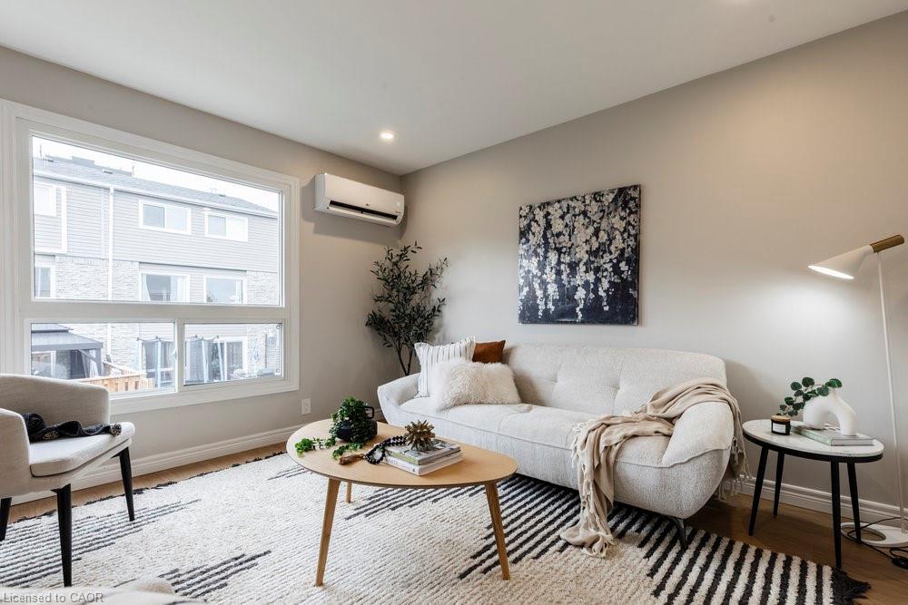 43-2050 Upper Middle Road, Burlington, ON - Indoor