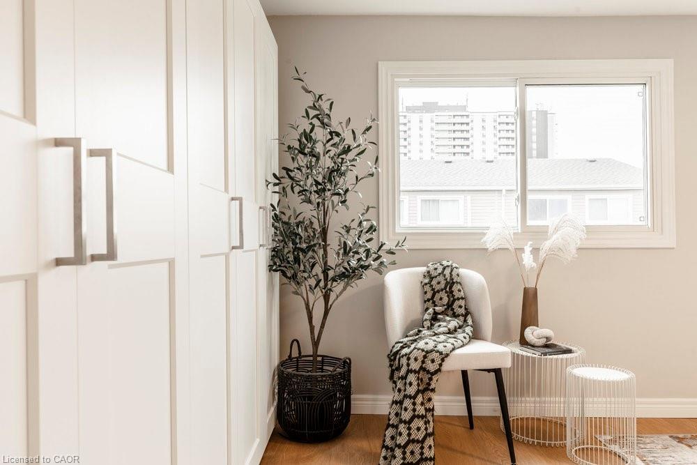 43-2050 Upper Middle Road, Burlington, ON - Indoor Photo Showing Other Room