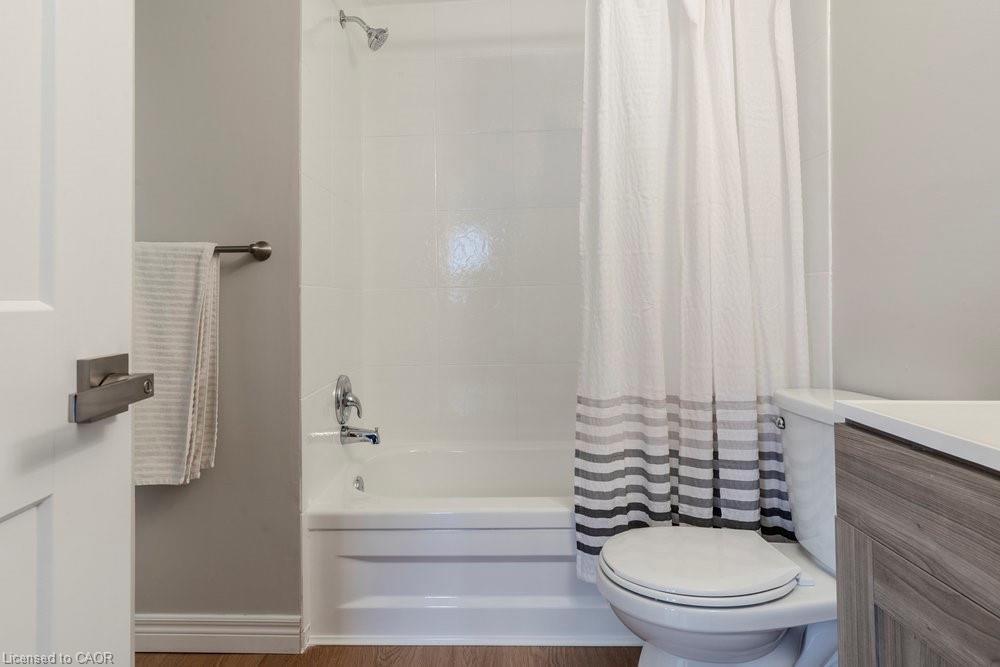 43-2050 Upper Middle Road, Burlington, ON - Indoor Photo Showing Bathroom