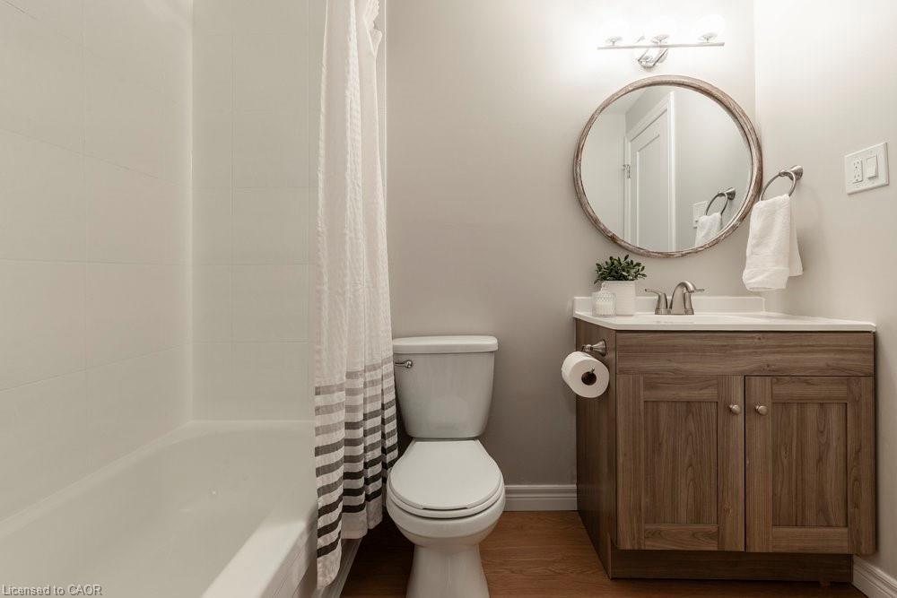 43-2050 Upper Middle Road, Burlington, ON - Indoor Photo Showing Bathroom