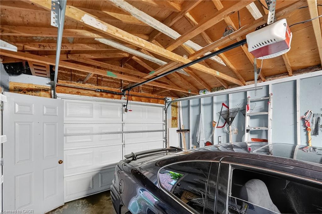 292 Glenholme Avenue, Hamilton, ON - Indoor Photo Showing Garage