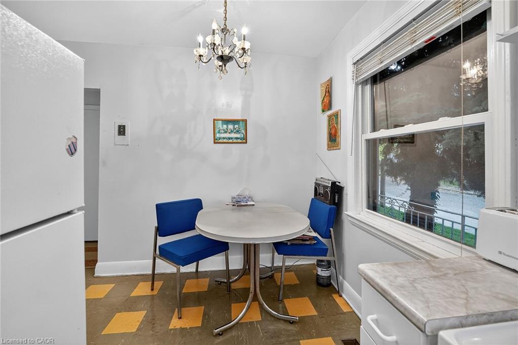 292 Glenholme Avenue, Hamilton, ON - Indoor Photo Showing Dining Room