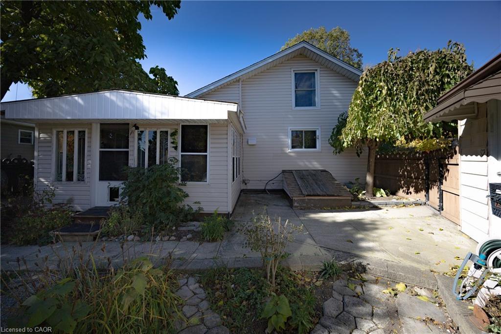 224 King Hiram Street, Ingersoll, ON - Outdoor