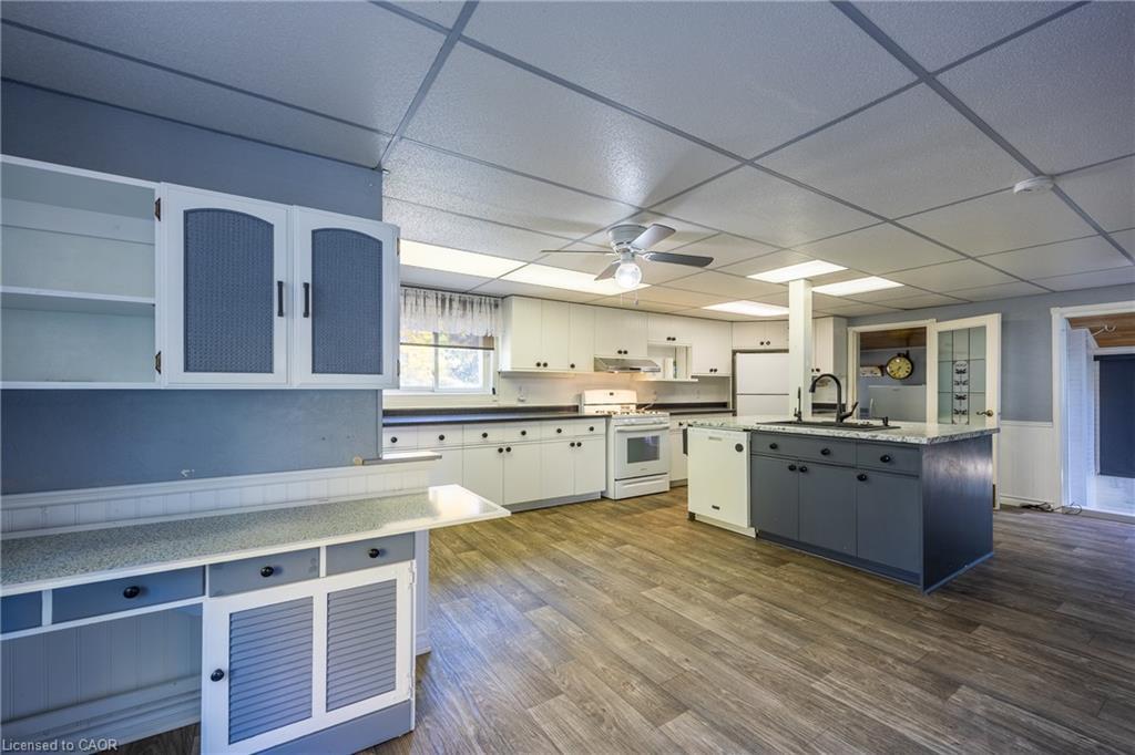 224 King Hiram Street, Ingersoll, ON - Indoor Photo Showing Kitchen