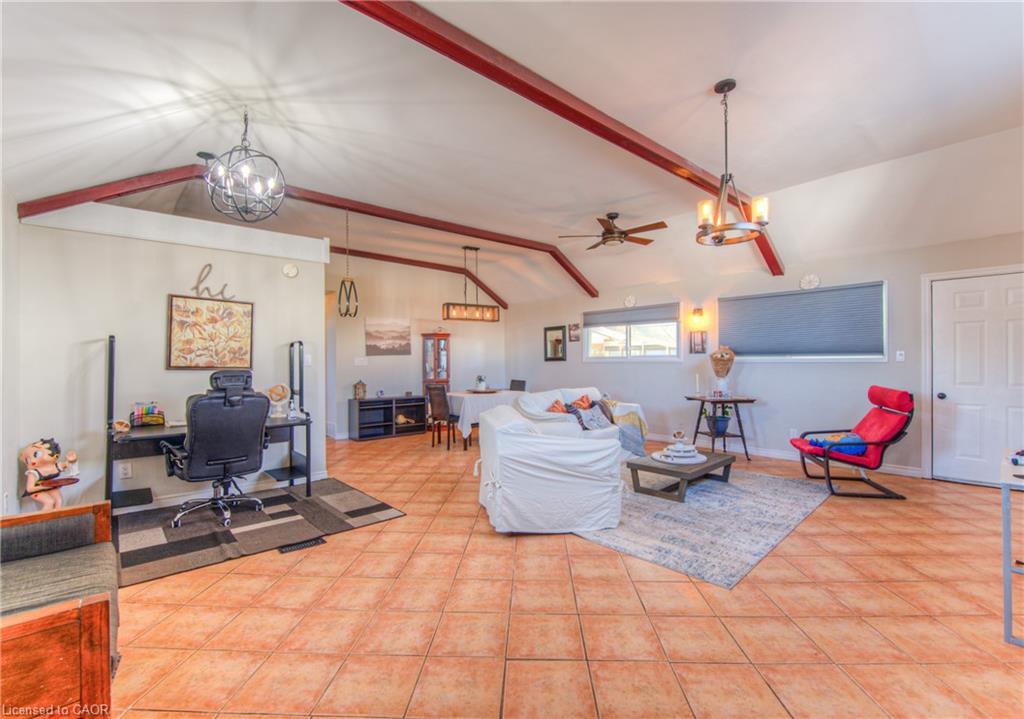 495 Melvin Avenue, Hamilton, ON - Indoor